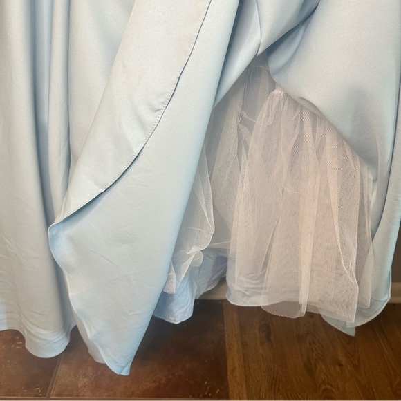 Ieena for Mac Duggal Classic A-Line V-Neck Ballgown Powder Blue Sz12 - Picture 5 of 14